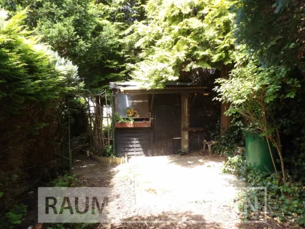 Ansicht Gartenhütte - Wohnung kaufen in Herford - " RESERVIERT " Eigentumswohnung inkl. Gartengrundstück !!