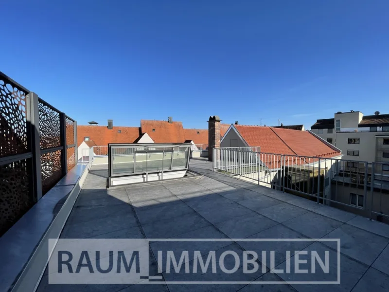 Dachterrasse - Wohnung mieten in Augsburg - Urbane Wohnung mit Dachterrasse und Einbauküche