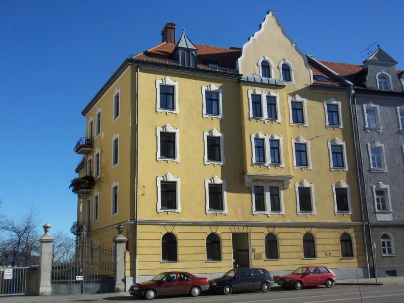 Ambiente Büro München - Büro/Praxis mieten in München - Die Jahrhundertwende als Büro-Ambiente. BÜRO oder Gewerbe direkt am HARRAS - 81369 München