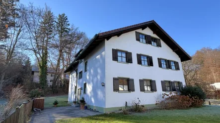 Außenansicht Starnberg - Wohnung mieten in Starnberg - Blick ins Grüne - zu Fuß ins Zentrum