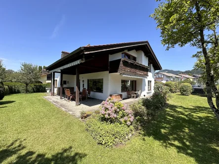  - Haus kaufen in Nussdorf am Inn - Traumhaftes Grundstück - Ausblick in die Berge - Ruhige Lage - Großzügiges EFH mit Potential