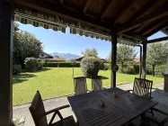 Die einladende Terrasse mit Bergblick zum Wendelsteinmassiv