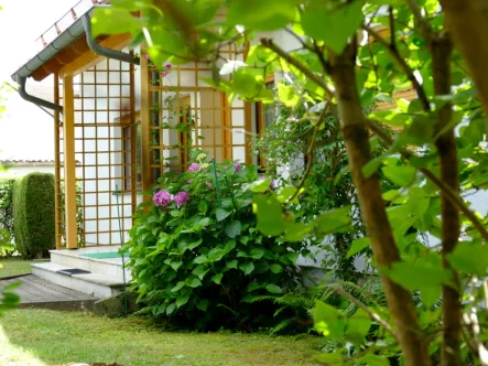 Hauseingang - Haus kaufen in Waldkraiburg - Waldkraiburg, ZFH -sehr ruhige Ortsrandlage/Ideal für Generationen-