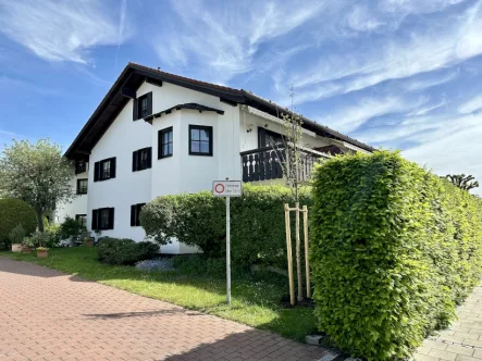 Ansicht - Wohnung kaufen in Rosenheim - Großzügige 2-Zimmer Maisonettewohnung mit Balkon und Tiefgaragenstellplatz!