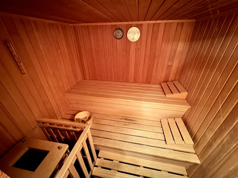 UG: Sauna