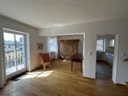 Wohnung Nr. 2: Esszimmer mit Zugang zum Westbalkon (OG)