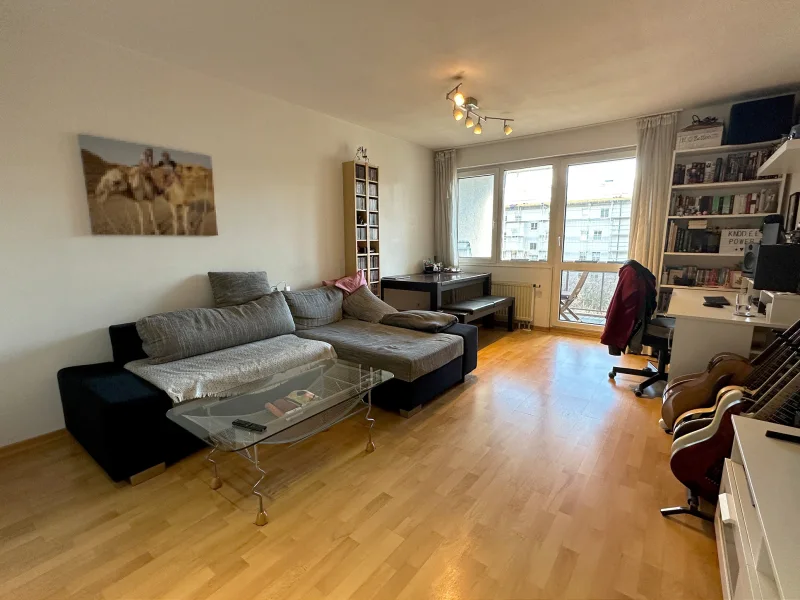 Titelbild - Wohnung kaufen in München - Kapitalanlage in Top-Lage! 2-Zimmer-ETW mit Loggia und Tiefgarage