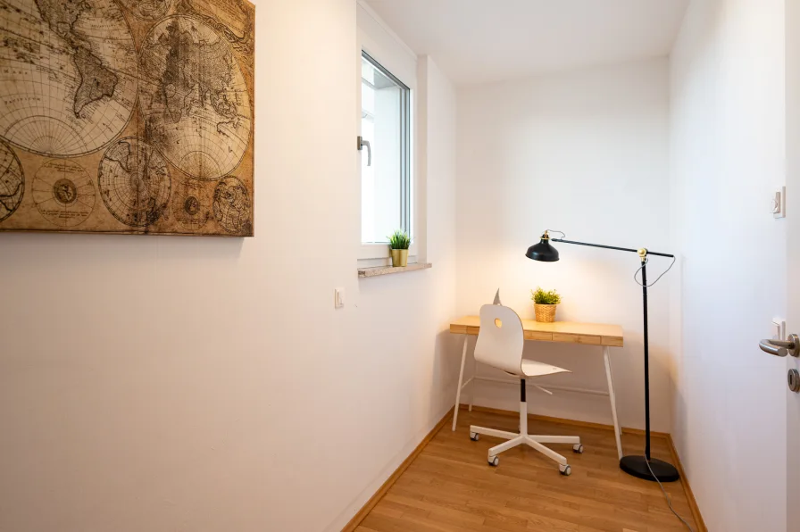 Gemütliches Arbeitszimmer