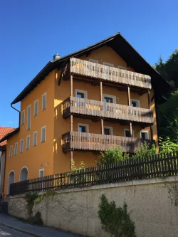 Außenansicht - Wohnung mieten in Etzelwang - Geräumige Galeriewohnung inmitten der fränkischen Schweiz