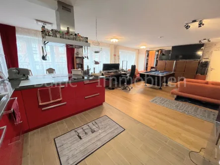 Wohnen / Küche - Wohnung kaufen in Hamburg / Langenhorn - Geräumige, helle Loft-Wohnung im Herzen von Hamburg!- mit Tiefgaragenstellplatz