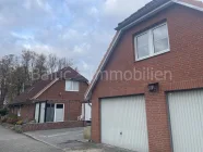 Haus und Garage