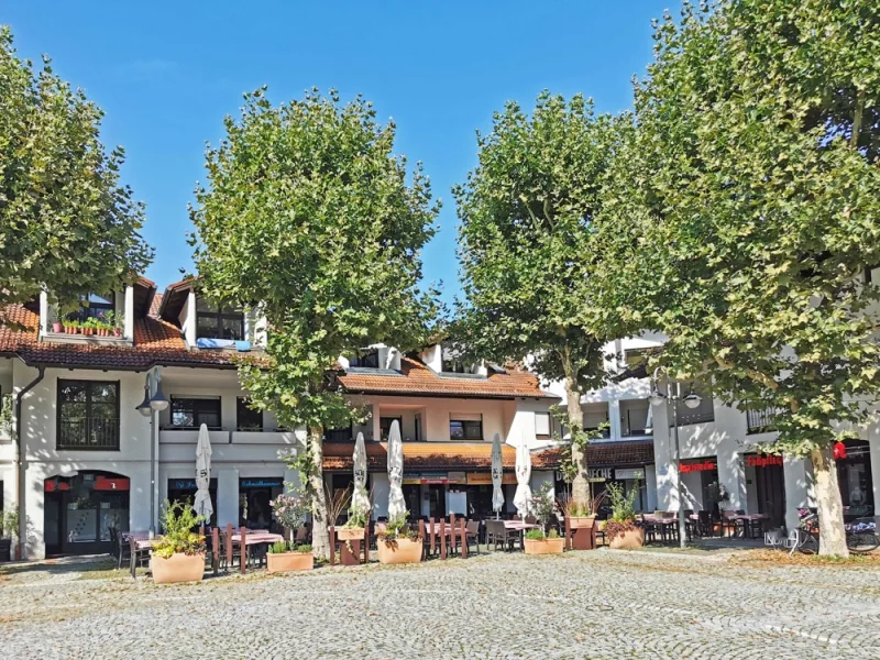 Zentrale Lage in Alt-Taufkirchen - Wohnung kaufen in Taufkirchen - Gut geschnittenes Apartment mit separater Küche und Balkon am Rathausplatz....