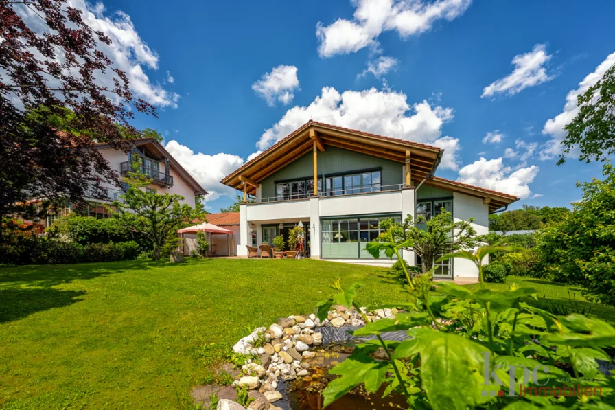 Südansicht - Haus mieten in Berg - Toplage Berg! Traumhaus mit Einliegerwohnung! 7 Zimmer, 4 Bäder, Doppelgarage! Bergblick!