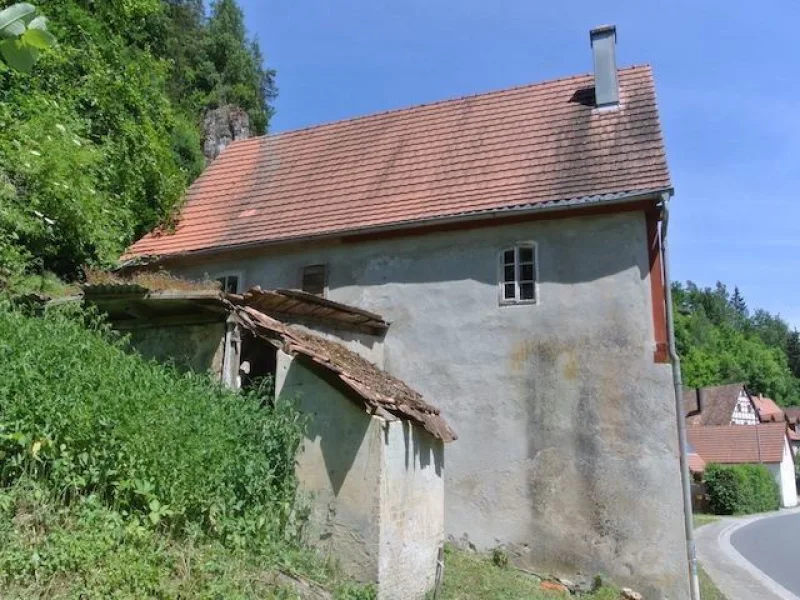 Haus mit Anbau  