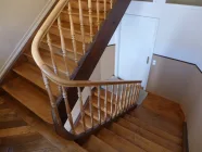 gepflegter Treppenaufgang