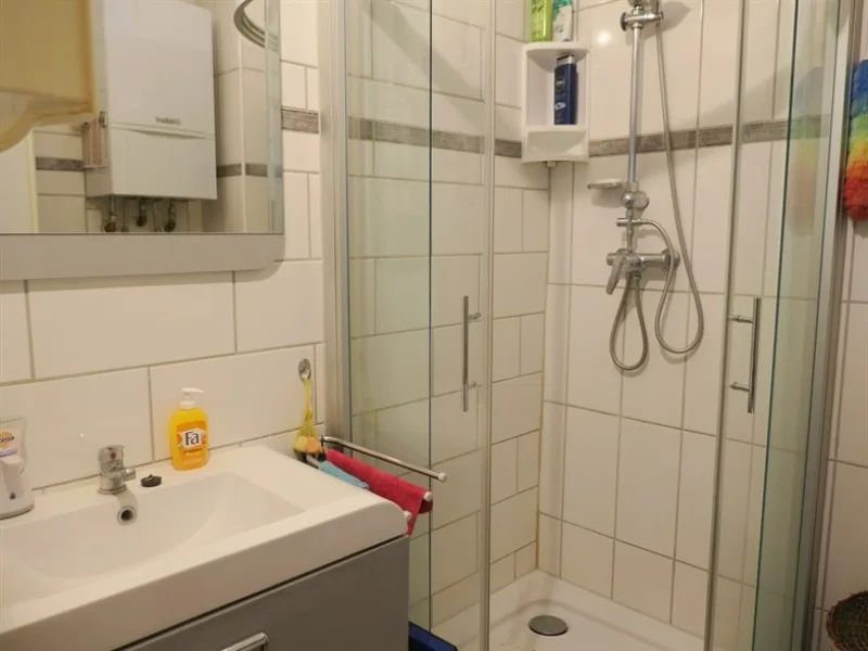 Badezimmer - Wohnung 2. OG