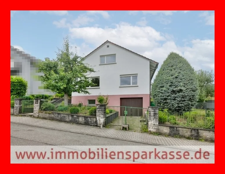Hausansicht - Haus kaufen in Pforzheim - Endlich Platz für die ganze Familie!