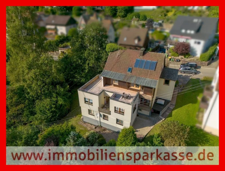  - Haus kaufen in Höfen - 2-/3- Familienhaus mit separaten Appartements 