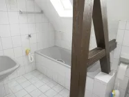 DG - Bad mit Wanne und WC