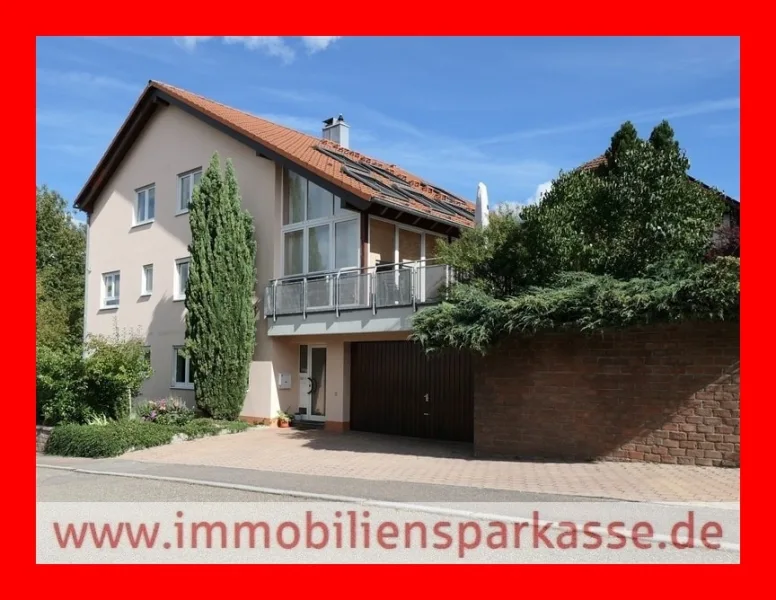 Ansicht von der Straße - Haus kaufen in Niefern-Öschelbronn - Endlich Platz für ALLE - Wohnhaus in TOP-LAGE!
