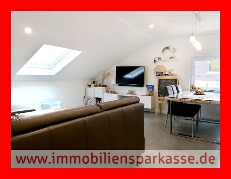 Wohnbereich - Wohnung kaufen in Straubenhardt - Tolle Wohnung mit Küche und Tageslichtbad!