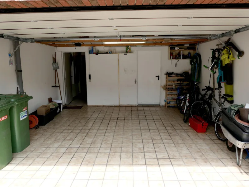 große Garage