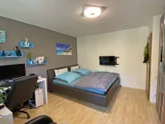 Schlafzimmer mit Zugang ...