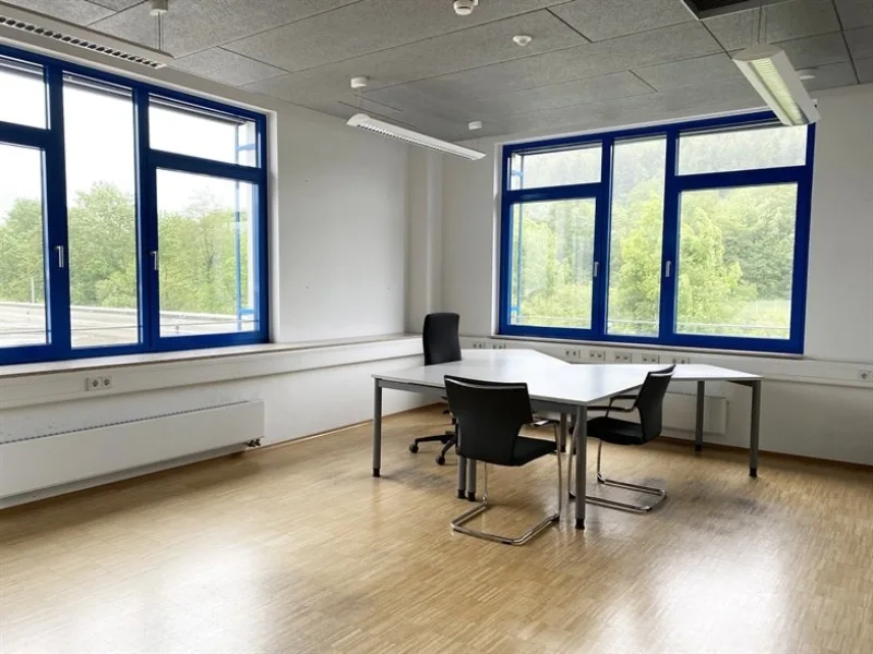 Büro 1