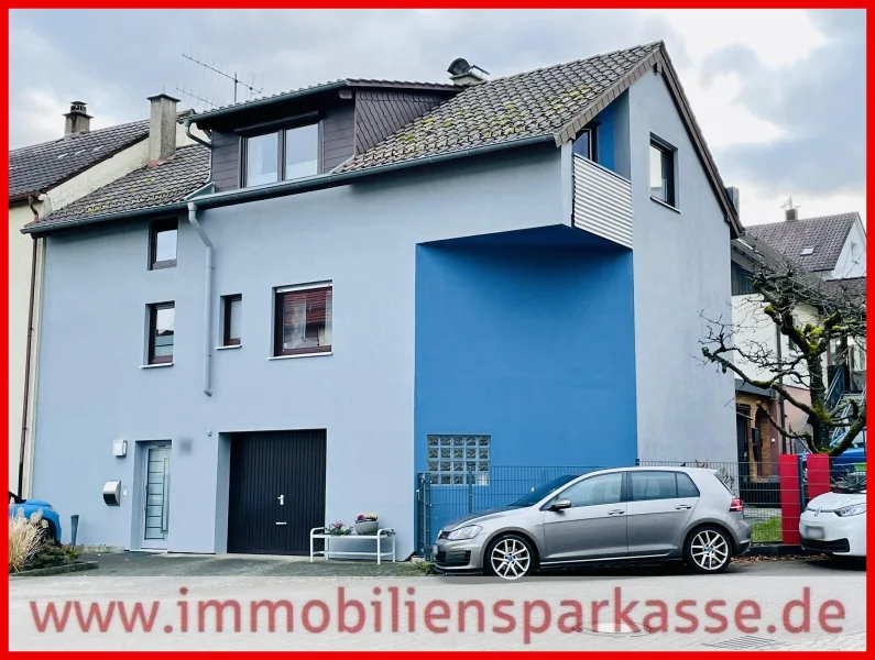 Hausansicht - Haus kaufen in Keltern - Haus sucht neue Familie!