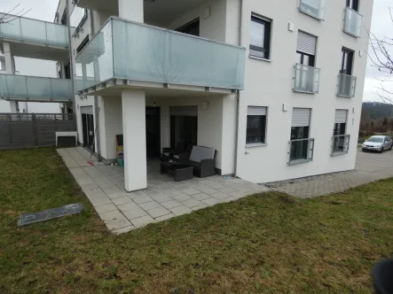Aussenansicht 1 - Wohnung kaufen in Abtsgmünd - Neuwertige 3,5-Zimmer - Eigentumswohnung mit eigenem Gartenanteil