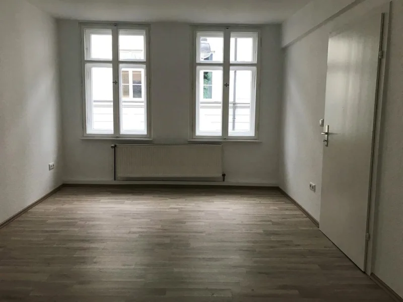 Wohnen - Wohnung mieten in Ansbach - Renovierte 2-Zimmer-Wohnung für Singles - ab sofort frei