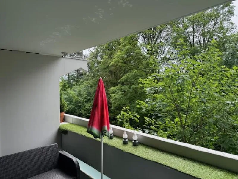 Loggia - Wohnung kaufen in München - Brück Immobilien - Bezugsfreie 2 Zi.Eigentumswohnung mit West-Loggia