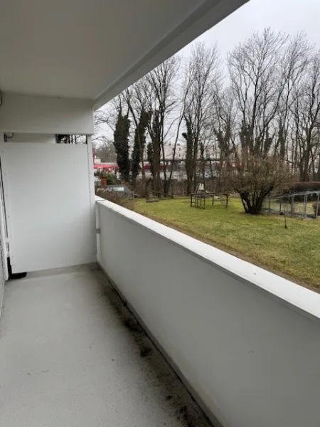 Loggia - Wohnung kaufen in Unterschleißheim - Brück Immobilien - *ERBBAU* Freie 3 Zi.-Eigentumswohnung mit Loggia