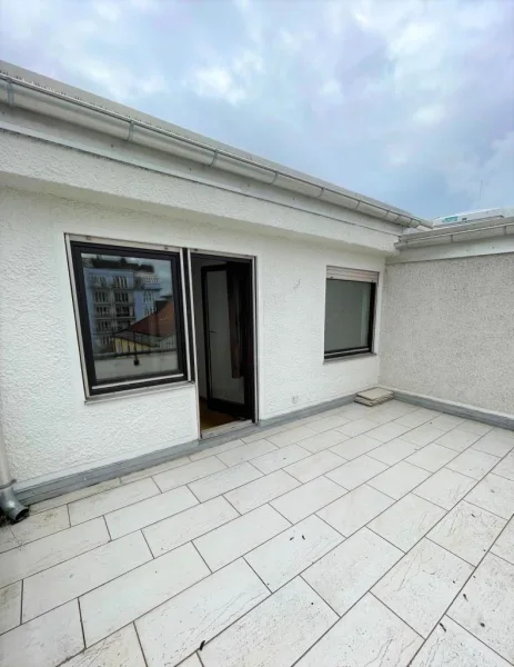 Terrasse - Wohnung kaufen in München - Brück Immobilien - Stadtmitte - 3 Zi.-Dachterrassenwohnung Nähe Paulskirche