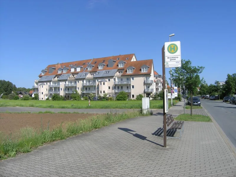 Hausansicht - Büro/Praxis mieten in Erlangen - Praxis- oder Büroflächen - Neuausbau nach Ihren Wünschen - Repräsentativ in ER-Tennenlohe mit Busanschluss und Parkplätzen