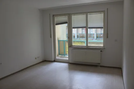 Zimmer - Wohnung mieten in Erlangen - RESERVIERT - Charmante 1-Zimmer-Wohnung in Erlangen - Bruck 