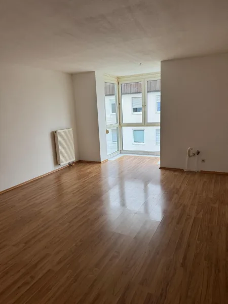  - Wohnung mieten in Rosenheim - Schöne 1-Zimmer-Wohnung mit guter Verkehrsanbindung