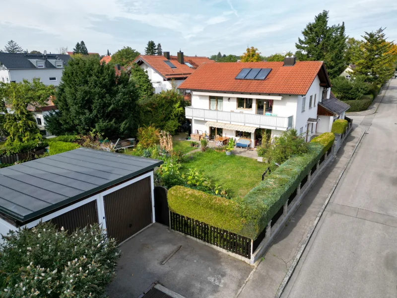 Mehrfamilienhaus - Grundstück kaufen in München - Bebautes Grundstück mit 706 m²/ Mehrfamilienhaus und abrissreifem Altbestand