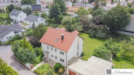 Grundstueck mit Altbestand - Grundstück kaufen in Bobingen - 1.312 m² Grundstück mit abrissreifem Altbestand in Bobingen