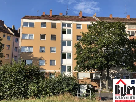 Vorderansicht - Wohnung mieten in Nürnberg - *Gepflegt - 3 Zimmer - hell - Balkon - 2021 modernisiert*