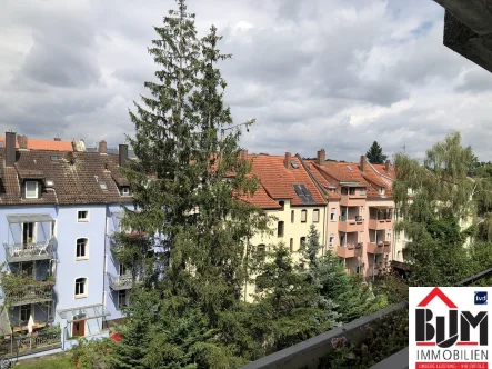 Blick von der Loggia - Wohnung kaufen in Nürnberg - *N-Mögeldorf - 2 Zimmer - Balkon + Loggia - Lift - ruhig*