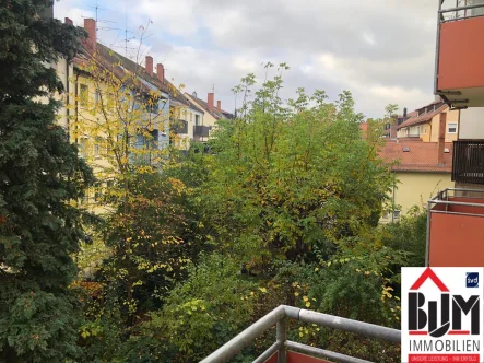 Blick in den Innenhof - Wohnung mieten in Nürnberg - *N-Altstadt - 2023 saniert - 2 Zimmer - Balkon - Bad mit Wanne und Fenster*