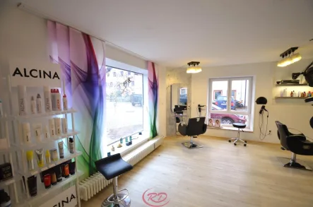 Salon - Laden/Einzelhandel kaufen in Gars - Friseursalon mit 4% Rendite & langjährigem Mieter – Perfekte Investition!