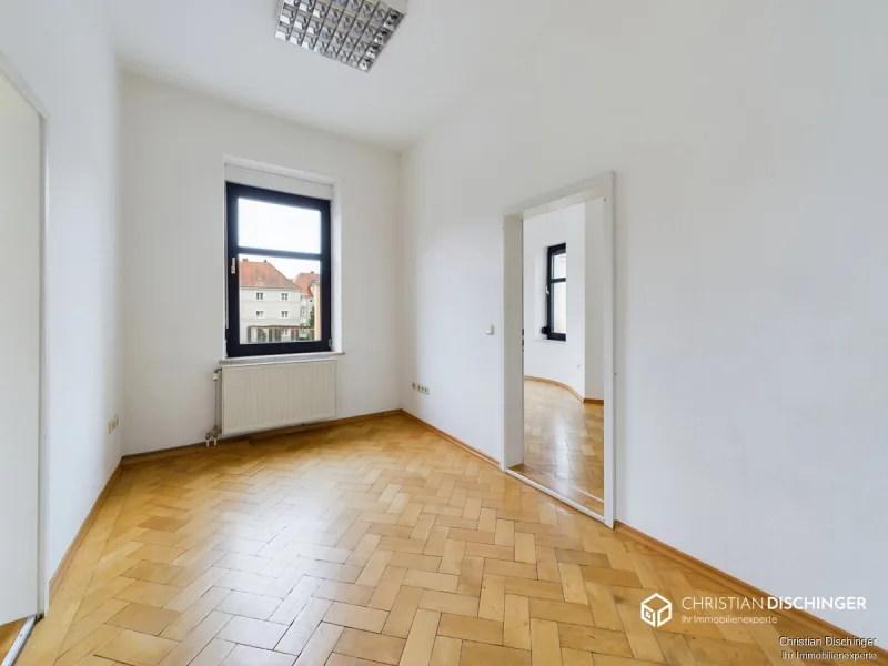 Zimmer - Haus kaufen in Regensburg - Historisches Mehrfamilienhaus nahe Altstadt