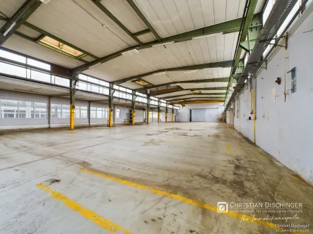 Halle 2 - Halle/Lager/Produktion mieten in Neutraubling - Sofort verfügbar! Lagerflächen von 1.800 m² bis 3.735 m²