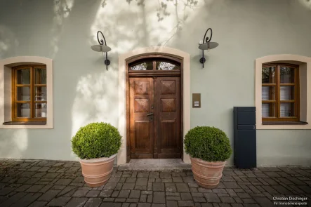 Willkommen - Haus kaufen in Pentling / Hohengebraching - Historisches Juwel trifft auf modernen Komfort: Traumhaftes Wohnhaus bei Regensburg