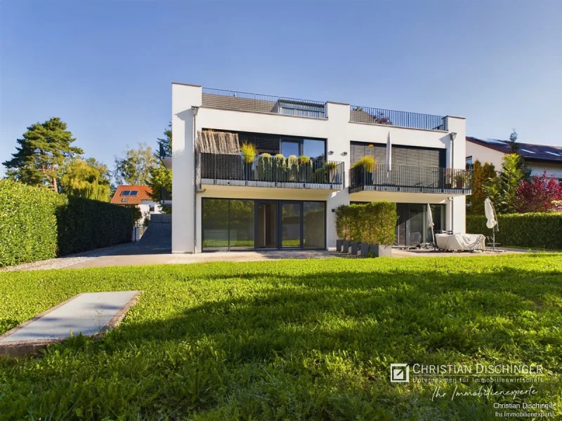 Südansicht - Wohnung mieten in Regensburg - Modern Living - 3 Zimmer Terrassenwohnung der Extraklasse im Westen