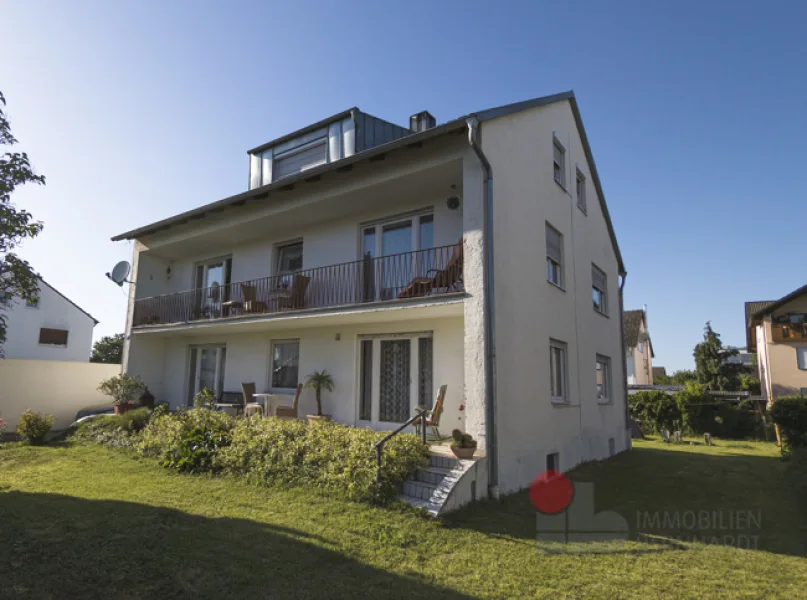 Gebäude Vorderseite - Haus kaufen in Gaimersheim - Sanierungsbedürftiges Mehrfamilienhaus auf ca. 693 m² Grundstück in bester Wohnlage
