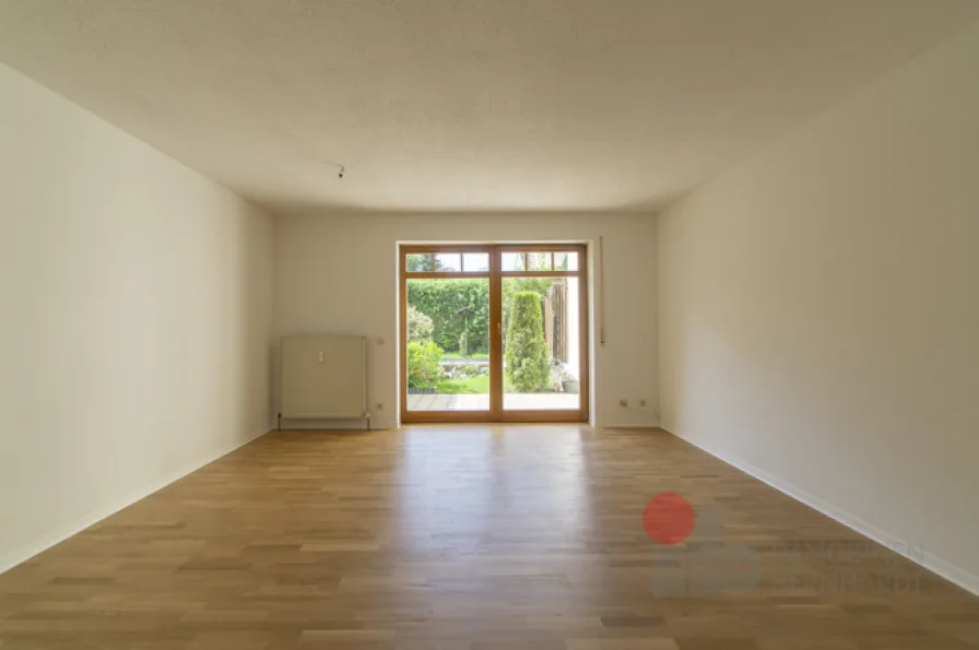 Wohn- und Esszimmer - Wohnung kaufen in Ingolstadt - Schicke Erdgeschoßwohnung in sehr ruhiger Wohnlage im Ingolstädter Westen