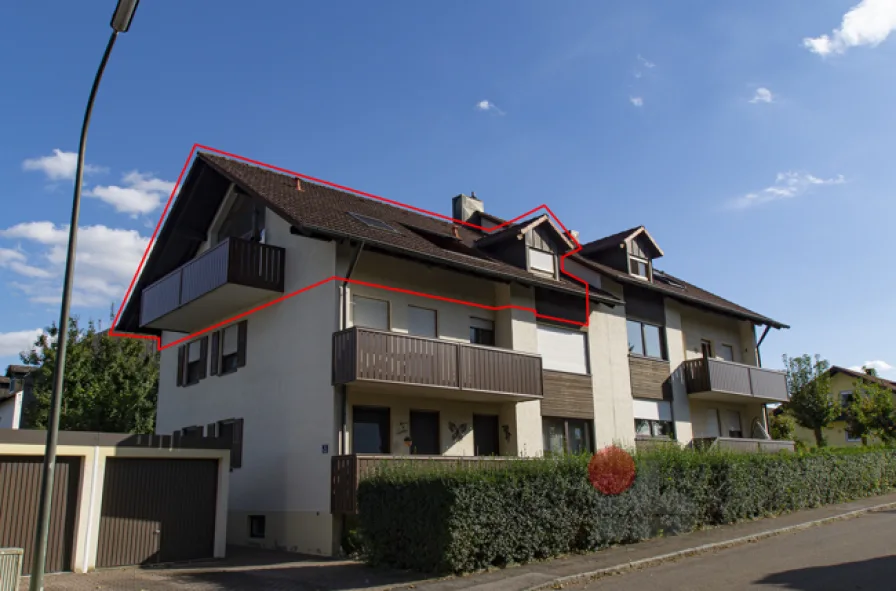 Mehrfamilienhaus - Wohnung kaufen in Lenting - Modern im ländlichen Stil – Dachstudio mit 2 Zimmern und 2 Balkonen am Ortsrand von Lenting